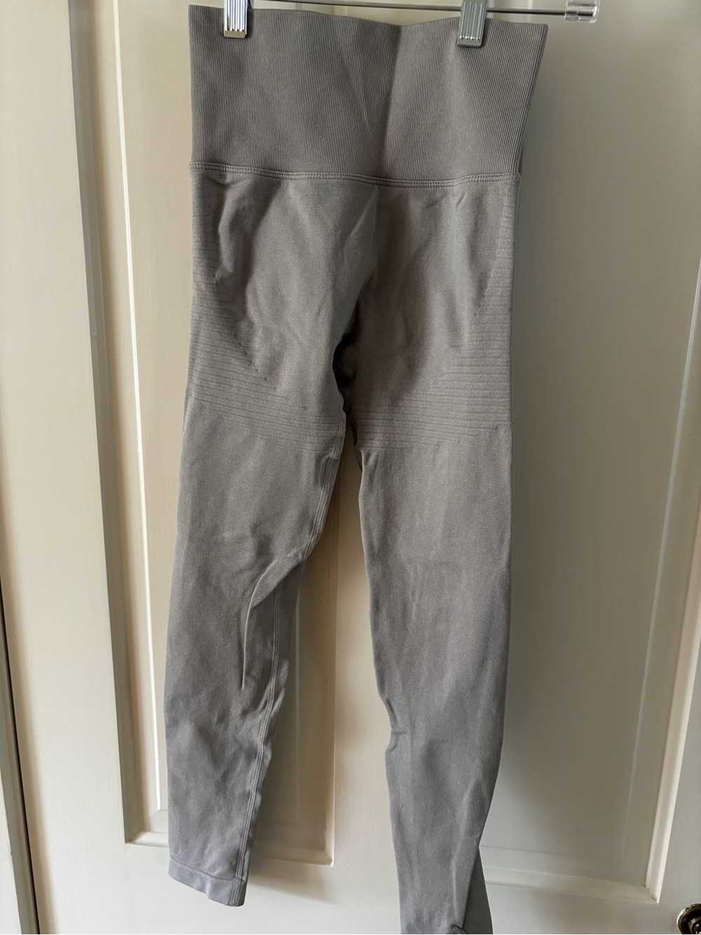 EUC Light Grey Velocity Leggings